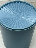 Vintage Tupperware 1339-4 Country Blue Storage Canister w/ Pleated Lid