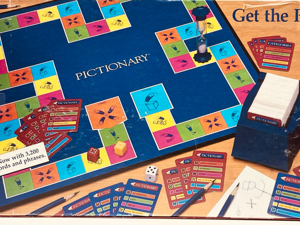 EUC! COMPLETE  1997 Pictionary The Game of Quick Draw