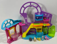 2011 Mattel Polly Pocket Compact Pet Grooming Play Center + 5 Pets