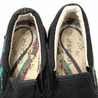 Xhilaration (HAS HOLE/SHOWS WEAR) Skull Canvas Shoes Girls 2.5