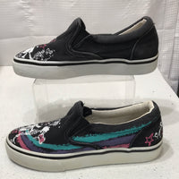 Xhilaration (HAS HOLE/SHOWS WEAR) Skull Canvas Shoes Girls 2.5